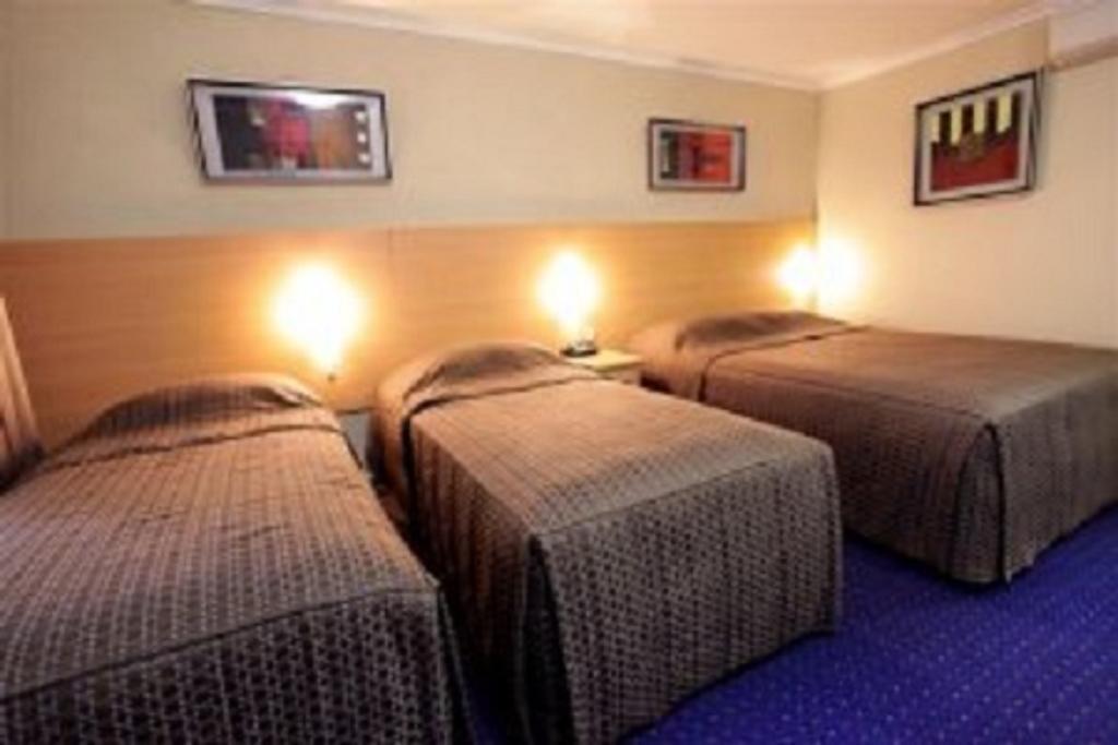 Cattlemans Country Motor Inn & Serviced Apartments Dubbo Esterno foto